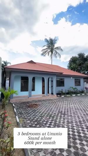 Nyumba ya vyumba vitatu inapangishwa Ununio, Dar Es Salaam