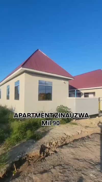 Apartment ya vyumba 9 inauzwa Misugusugu, Pwani
