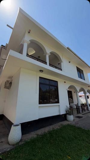 4 Bedrooms House for Rent in Kawe Beach, Dar Es Salaam