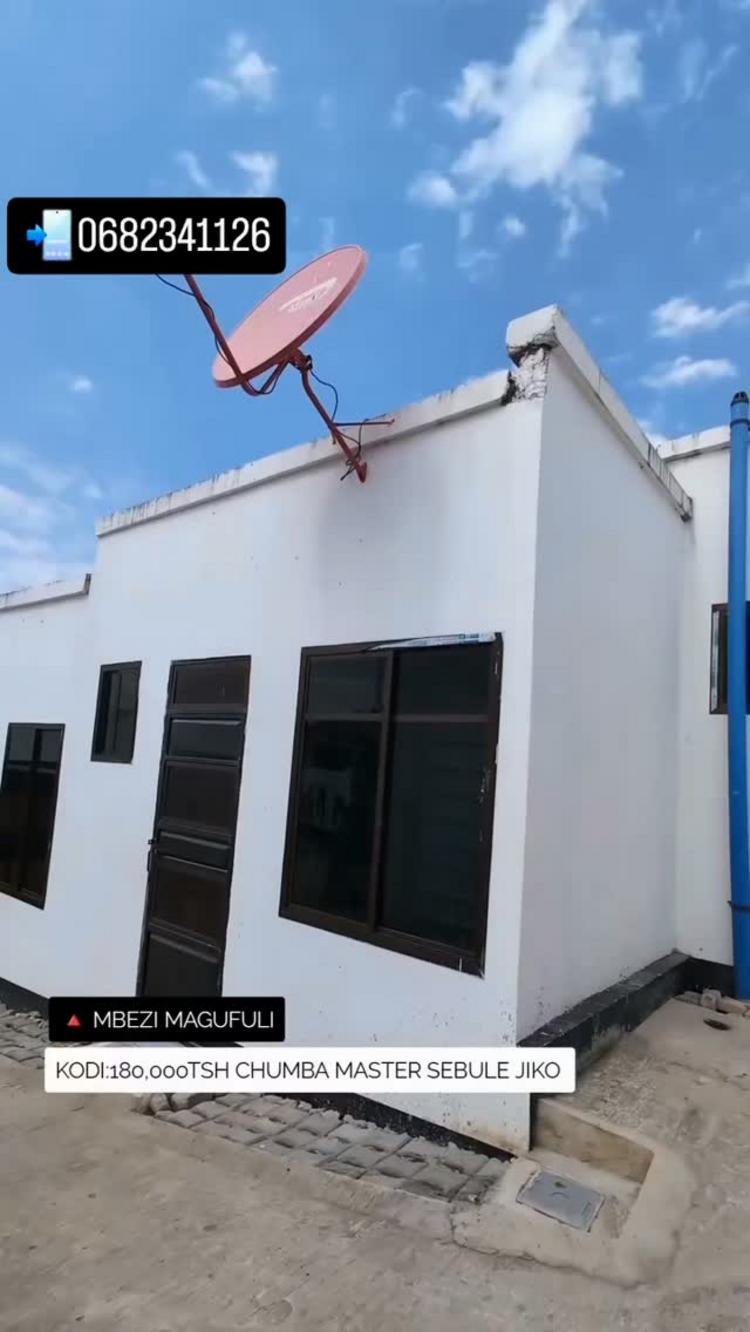 media -1 media -1