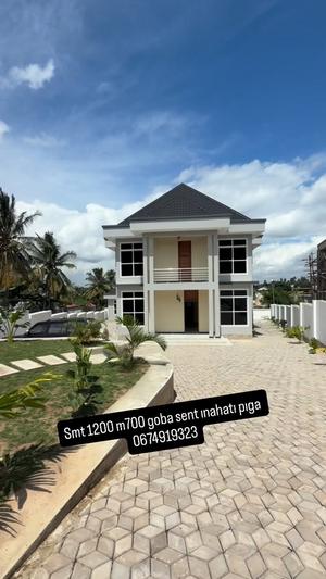 Nyumba ya vyumba vitano inauzwa Goba Center, Dar Es Salaam