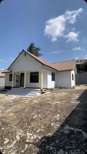 Nyumba ya vyumba vitatu inapangishwa Salasala, Dar Es Salaam Nyumba ya vyumba vitatu inapangishwa Salasala, Dar Es Salaam