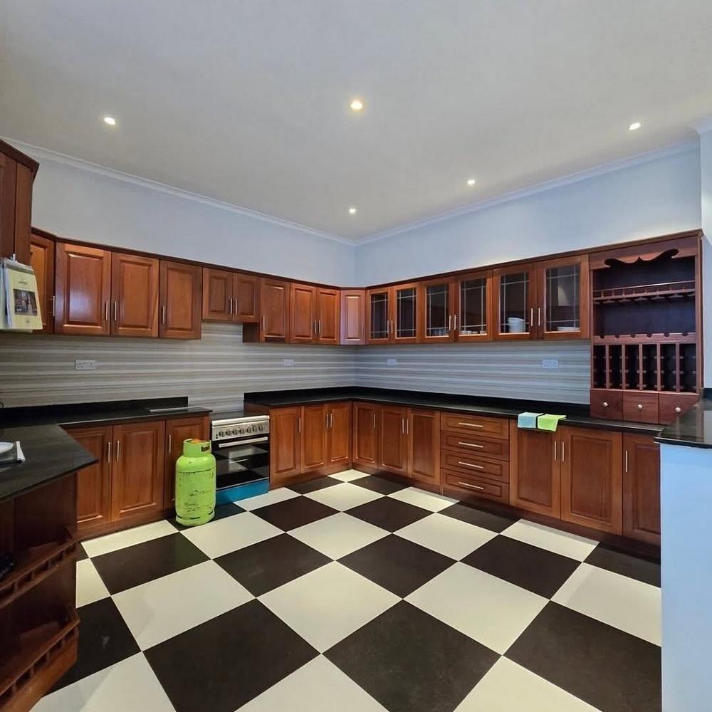 media -7