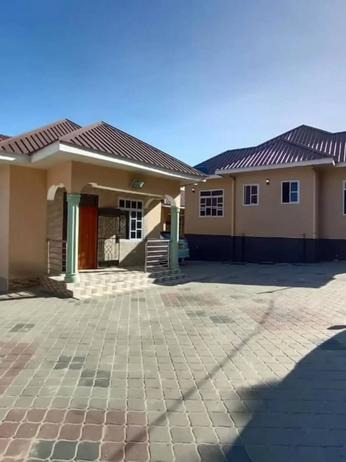 Nyumba/Apartment ya vyumba viwili inapangishwa Kimara Suka, Dar Es Salaam Nyumba/Apartment ya vyumba viwili inapangishwa Kimara Suka, Dar Es Salaam