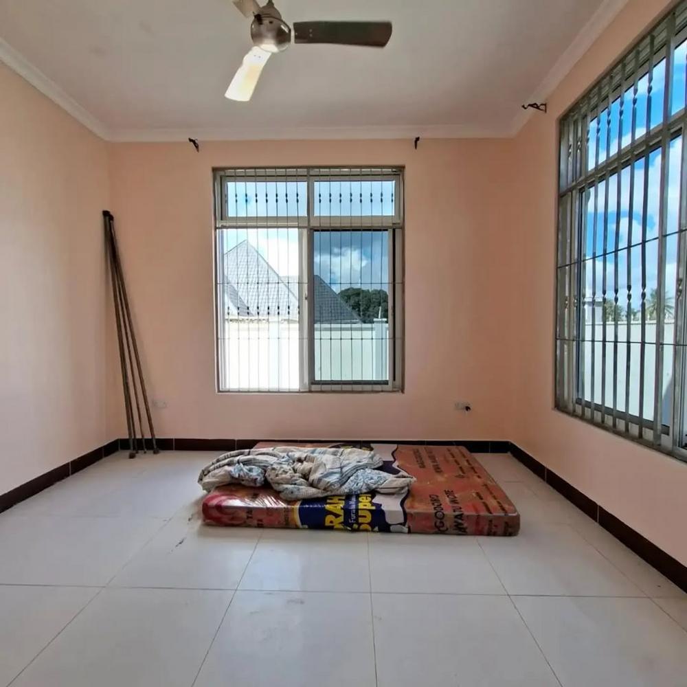 media -8 media -8