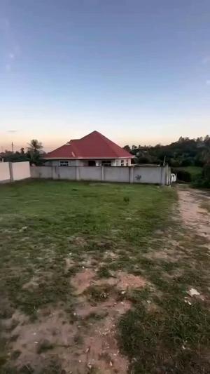 Kiwanja kinauzwa Salasala Kwa Mtenga (Kizudi), Dar Es Salaam sqm 400
