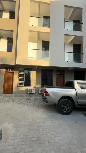 Nyumba ya chumba kimoja inapangishwa Goba Makongo Road, Dar Es Salaam Nyumba ya chumba kimoja inapangishwa Goba Makongo Road, Dar Es Salaam