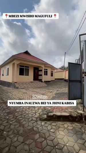 Nyumba ya vyumba vitatu inauzwa Mbezi Mwisho, Dar Es Salaam (500 sqm)
