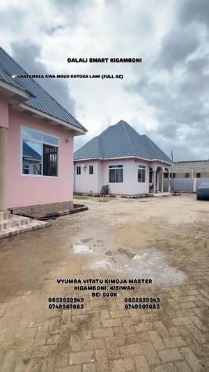 Nyumba ya vyumba vitatu inapangishwa Kisiwani, Dar Es Salaam