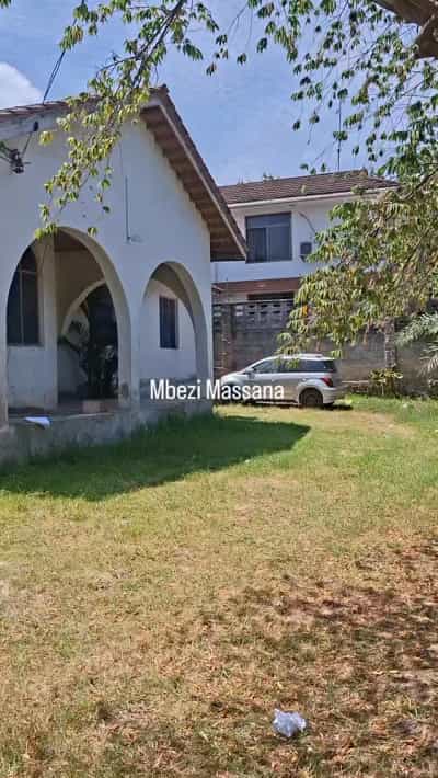 Nyumba ya vyumba vinne inauzwa Mbezi Beach, Dar Es Salaam (800 sqm)