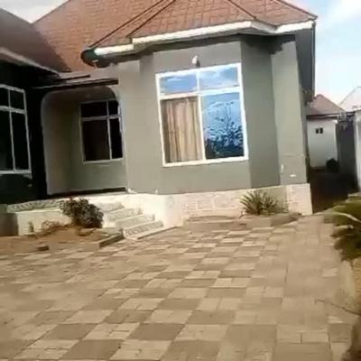 Nyumba ya vyumba vitatu inauzwa Nyasaka, Mwanza (790 sqm) Nyumba ya vyumba vitatu inauzwa Nyasaka, Mwanza (790 sqm)