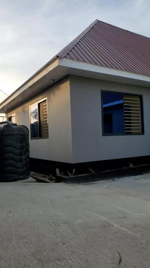 Nyumba/Apartment ya vyumba vitatu inapangishwa Kinyerezi Kwamakofia, Dar Es Salaam Nyumba/Apartment ya vyumba vitatu inapangishwa Kinyerezi Kwamakofia, Dar Es Salaam