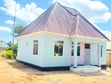 Nyumba ya vyumba vitatu inauzwa Kishiri Center (600 sqm) Nyumba ya vyumba vitatu inauzwa Kishiri Center (600 sqm)