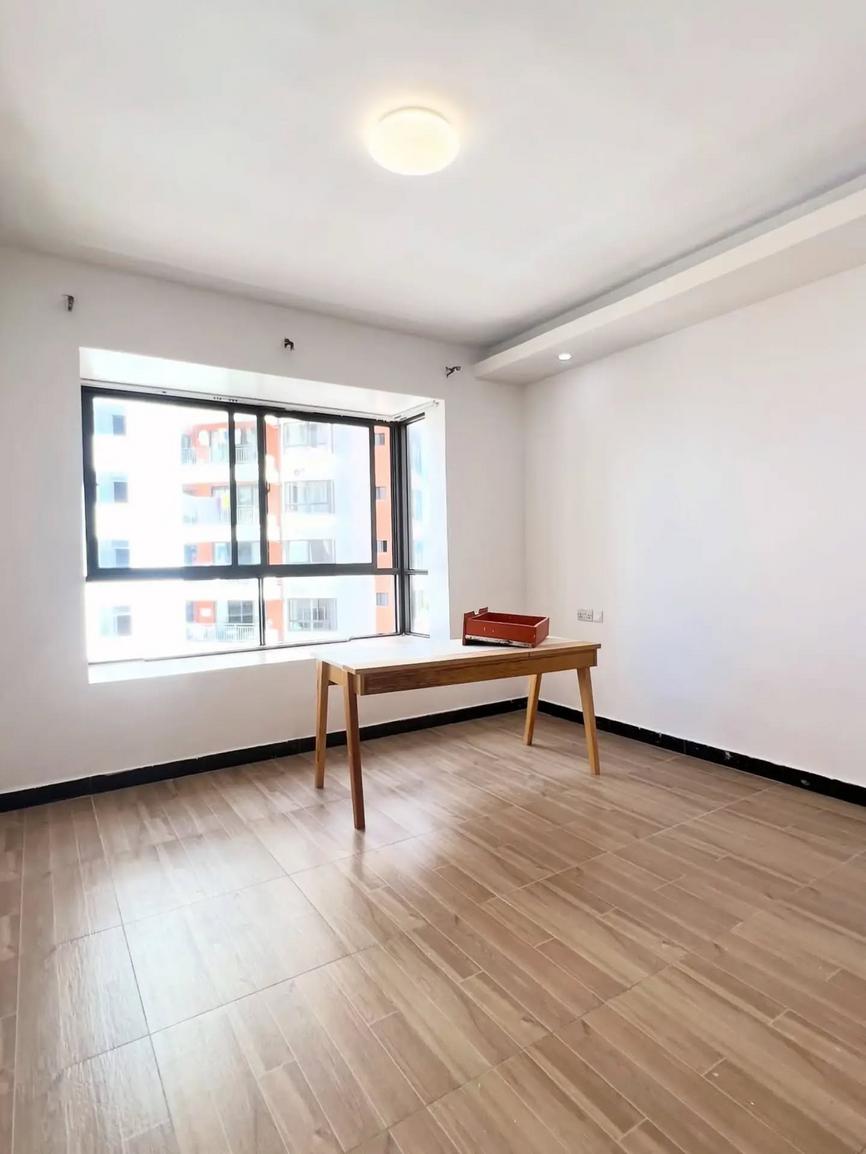 media -8