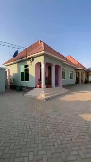 Apartment ya vyumba vitatu inapangishwa Chidachi, Dodoma Apartment ya vyumba vitatu inapangishwa Chidachi, Dodoma