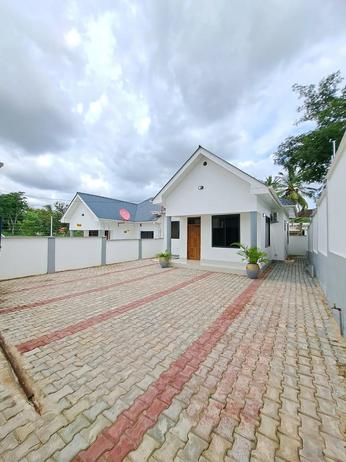 Nyumba ya vyumba viwili inapangishwa Goba Njia 4, Dar Es Salaam Nyumba ya vyumba viwili inapangishwa Goba Njia 4, Dar Es Salaam