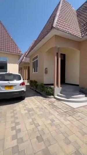 Nyumba ya chumba kimoja inapangishwa Darajani Kigamboni, Dar Es Salaam Nyumba ya chumba kimoja inapangishwa Darajani Kigamboni, Dar Es Salaam