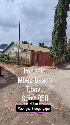 Nyumba ya vyumba vitatu inauzwa Mbezi Beach Tanki Bovu, Dar Es Salaam (850 sqm)