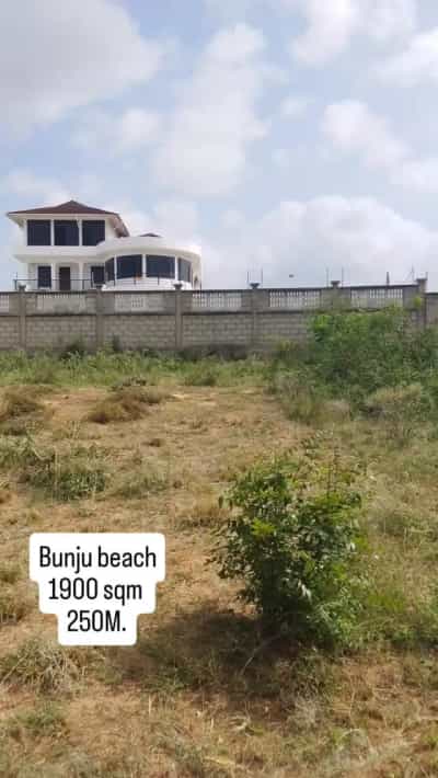 Beach Plot for Sale in Bunju Beach, Dar Es Salaam (1900 sqm)