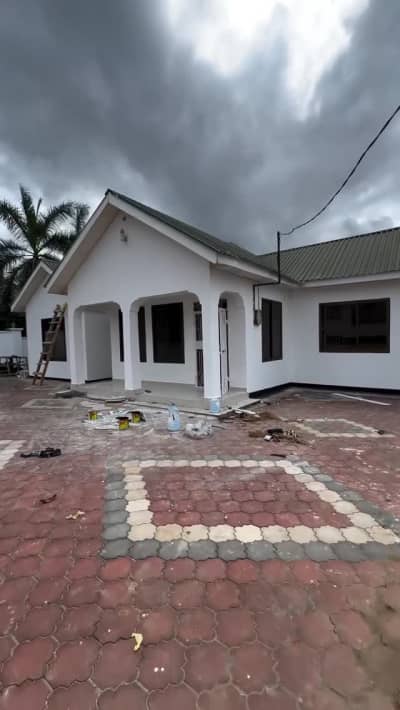 Nyumba ya vyumba vitatu inapangishwa Dar Es Salaam