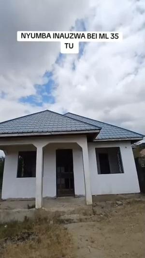 Nyumba ya vyumba vitatu inauzwa Tabata Kinyerezi, Dar Es Salaam (400 sqm) Nyumba ya vyumba vitatu inauzwa Tabata Kinyerezi, Dar Es Salaam (400 sqm)