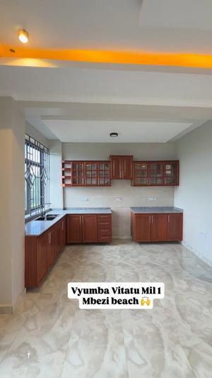 Apartment ya vyumba vitatu inapangishwa Mbezi Beach Afrikana, Dar Es Salaam