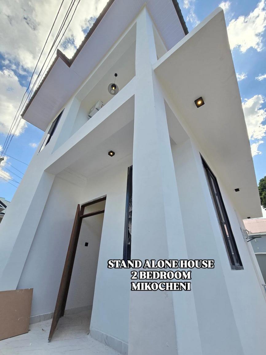 media -1 media -1