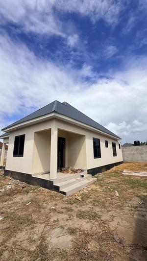 Nyumba ya vyumba vitatu inapangishwa Kibada, Dar Es Salaam