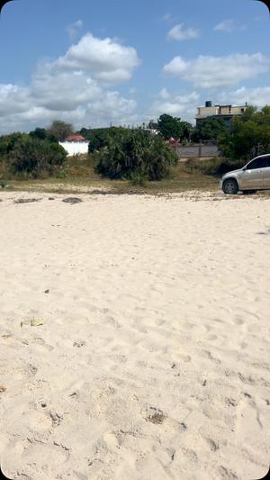 Viwanja vinauzwa Kigamboni Muhimbili, Dar Es Salaam (260 sqm) Viwanja vinauzwa Kigamboni Muhimbili, Dar Es Salaam (260 sqm)