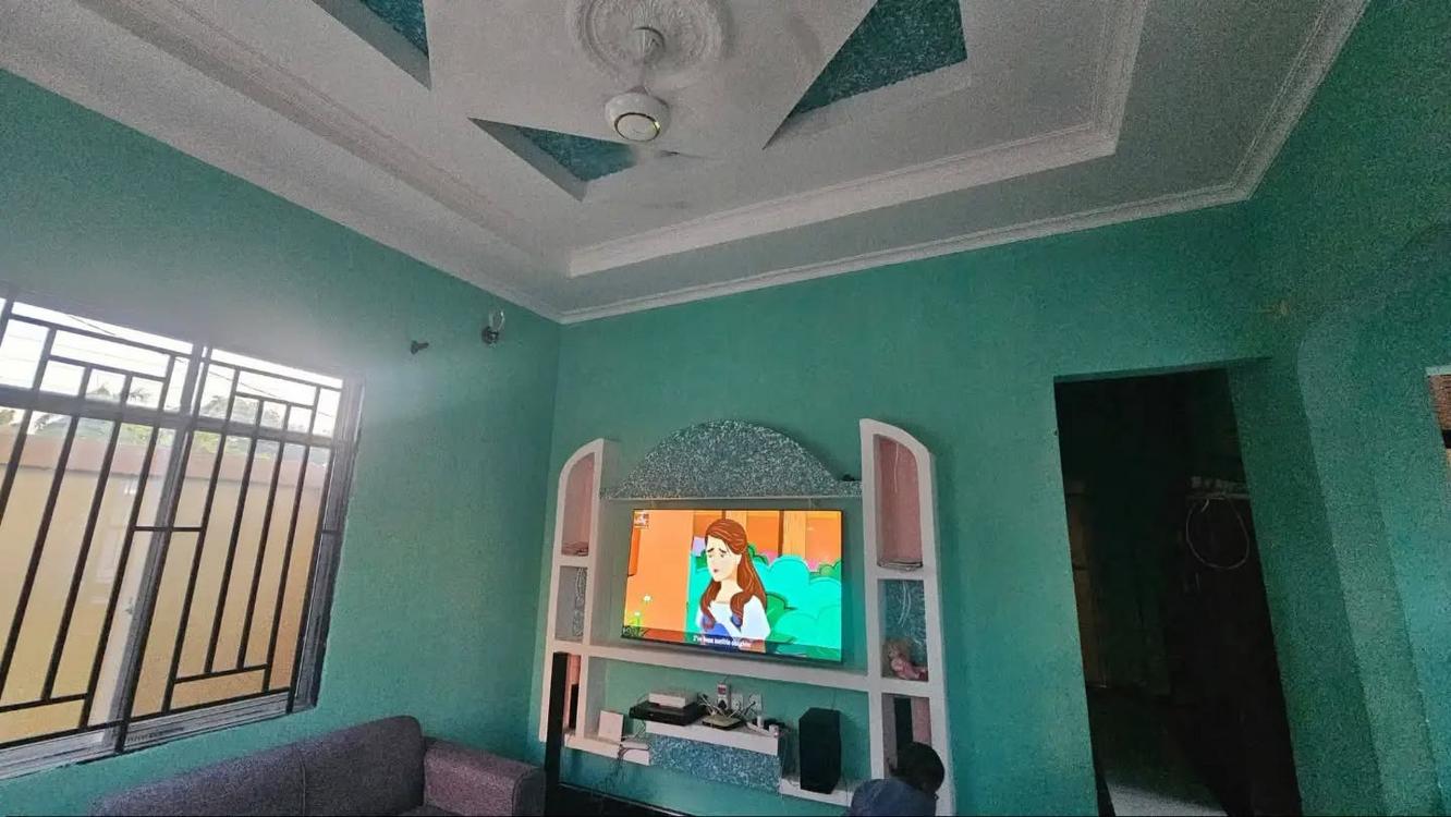 media -4 media -4
