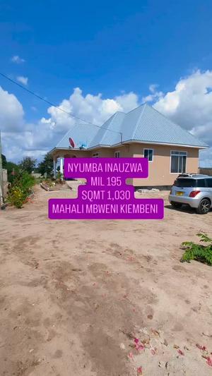 Nyumba inauzwa Mbweni Kiembeni, Dar Es Salaam (1030 sqm) Nyumba inauzwa Mbweni Kiembeni, Dar Es Salaam (1030 sqm)