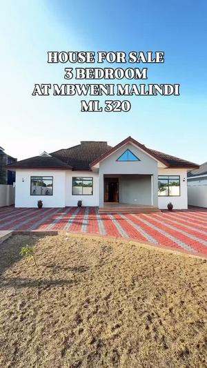 Nyumba ya vyumba vitatu inauzwa Mbweni Malindi, Dar Es Salaam (800 sqm) Nyumba ya vyumba vitatu inauzwa Mbweni Malindi, Dar Es Salaam (800 sqm)