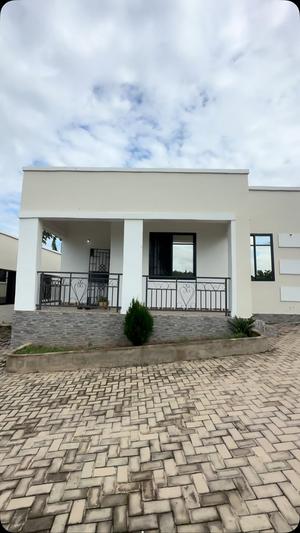 Nyumba/Apartment ya vyumba viwili inapangishwa Goba Majengo Center, Dar Es Salaam