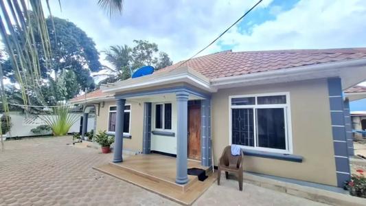 Nyumba ya vyumba vitatu inapangishwa Kimara Temboni, Dar Es Salaam Nyumba ya vyumba vitatu inapangishwa Kimara Temboni, Dar Es Salaam
