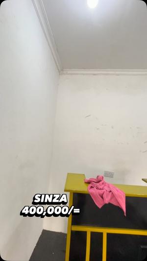 Duka linapangishwa Sinza, Dar Es Salaam