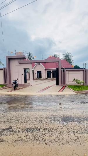 Nyumba ya vyumba vinne inauzwa Boko Dovya, Dar Es Salaam Nyumba ya vyumba vinne inauzwa Boko Dovya, Dar Es Salaam