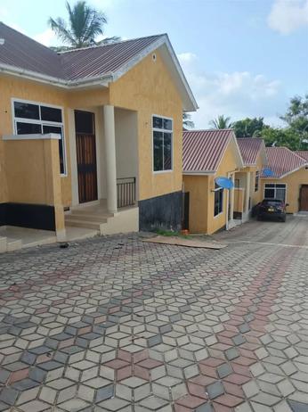 Apartment ya vyumba viwili inapangishwa Mbezi Luguruni, Dar Es Salaam