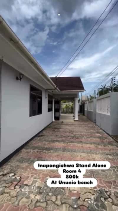Nyumba ya vyumba vinne inapangishwa Ununio Beach, Dar Es Salaam
