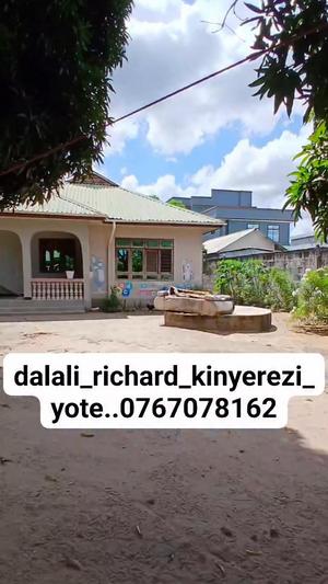 Nyumba ya vyumba vitatu inauzwa Tabata Kinyerezi, Dar Es Salaam (750 sqm) Nyumba ya vyumba vitatu inauzwa Tabata Kinyerezi, Dar Es Salaam (750 sqm)
