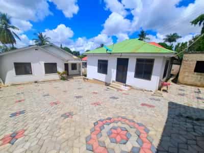 Apartment ya vyumba vitatu inapangishwa Kimara Temboni, Dar Es Salaam