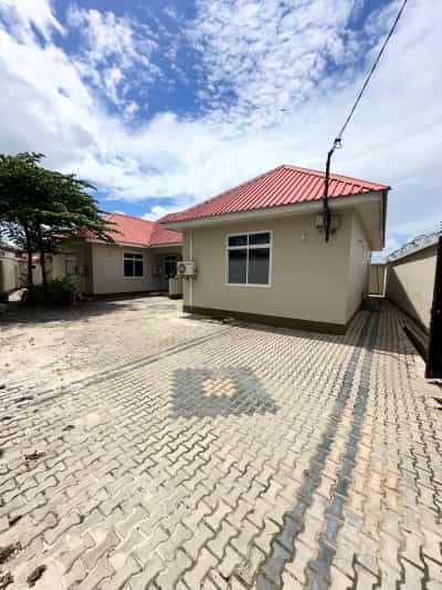 2 Bedrooms Apartment for Rent in Tabata Kimanga Chama, Dar Es Salaam