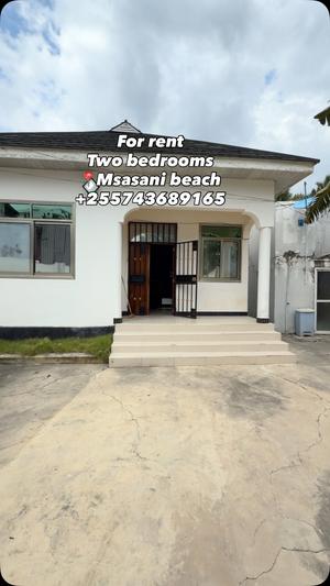 Villa ya vyumba viwili inapangishwa Msasani Beach, Dar Es Salaam Villa ya vyumba viwili inapangishwa Msasani Beach, Dar Es Salaam