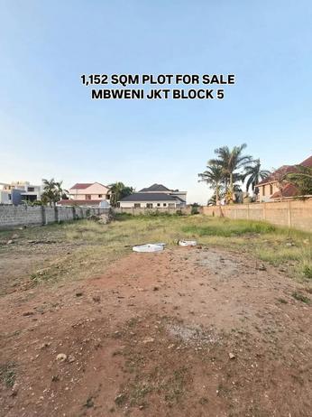 Kiwanja kinauzwa Mbeweni JKT, Dar Es Salaam (1152 sqm) Kiwanja kinauzwa Mbeweni JKT, Dar Es Salaam (1152 sqm)