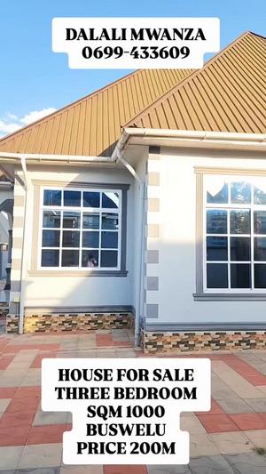 Nyumba ya vyumba vitatu inauzwa Buswelu, Mwanza (1000 sqm) Nyumba ya vyumba vitatu inauzwa Buswelu, Mwanza (1000 sqm)