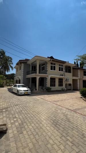 Apartment ya vyumba vinne inapangishwa Mbezi Beach Upande Wa Chini, Dar Es Salaam