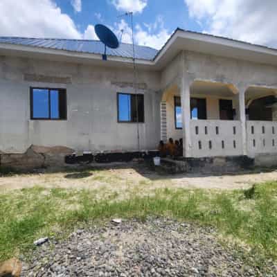 Nyumba ya vyumba vitatu inauzwa MBEZI KWA MSUGURI, Dar Es Salaam (340 sqm)