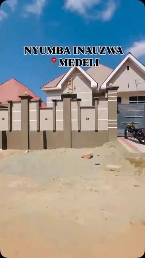 Nyumba ya vyumba vitatu inauzwa Medeli, Dodoma (500 sqm) Nyumba ya vyumba vitatu inauzwa Medeli, Dodoma (500 sqm)