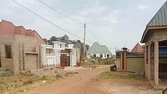 Nyumba ya vyumba vitatu inauzwa Buhongwa Sahwa Ya Juu, Mwanza (600 sqm) Nyumba ya vyumba vitatu inauzwa Buhongwa Sahwa Ya Juu, Mwanza (600 sqm)