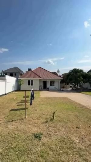 3 Bedrooms House for Rent in Bahari Beach, Dar Es Salaam 3 Bedrooms House for Rent in Bahari Beach, Dar Es Salaam