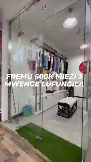 Duka linapangishwa Mwenge, Dar Es Salaam